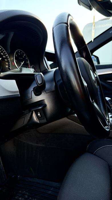 BMW Seria 5 F10 XDrive Automat 520d MPacket