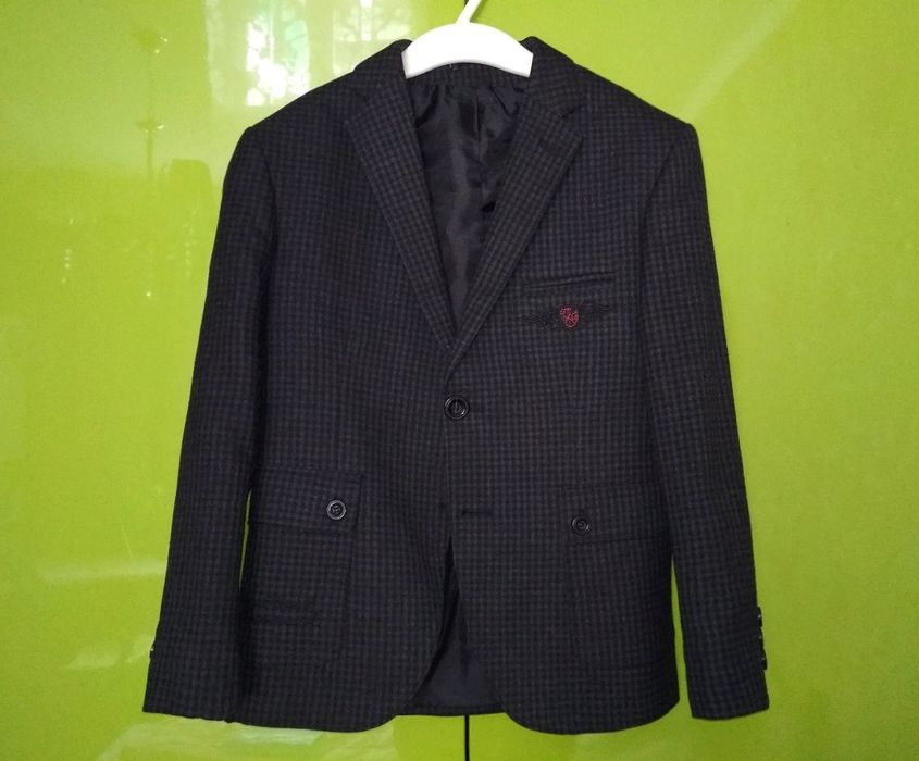 Пиджаки школьные на мальчика