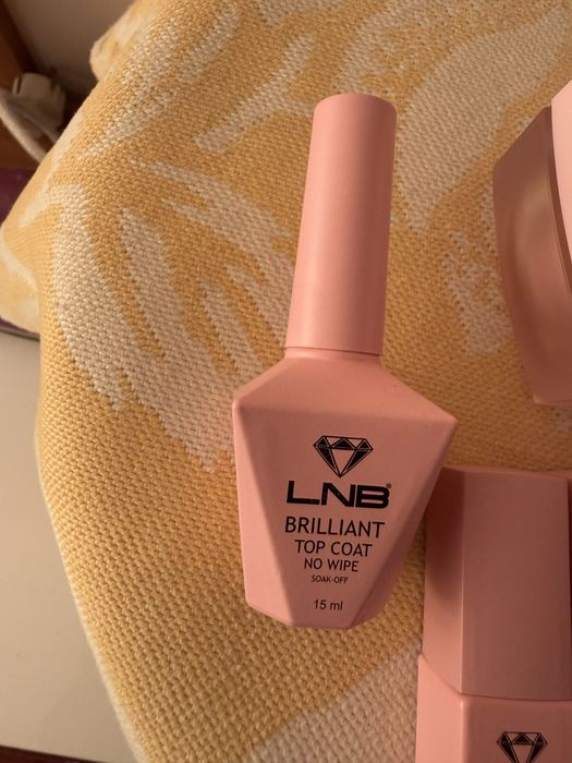 Produse profesionale unghii LNB – gel UV, bază, top – NOI