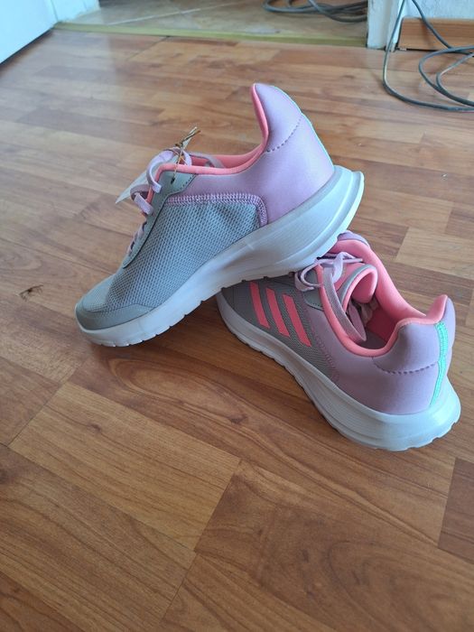 Нови Дамски Adidas