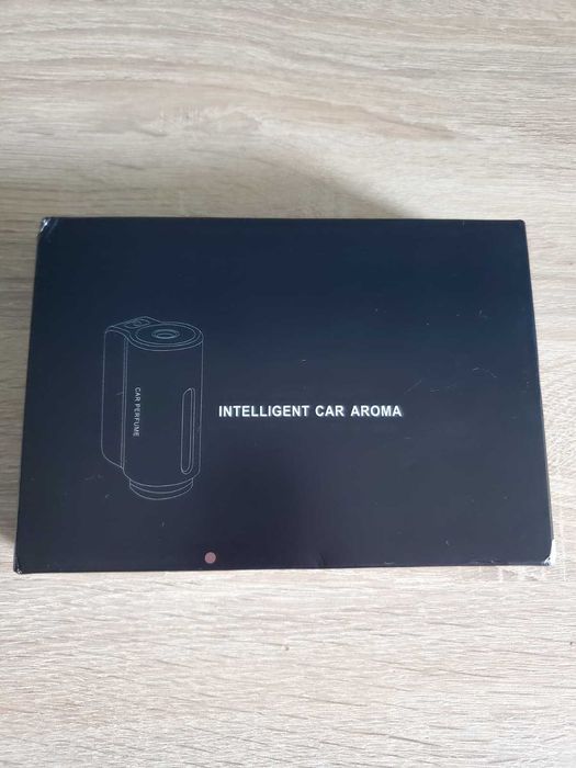 Odorizant Auto Smart cu Acumulator automat si cu 3 rezerve incluse