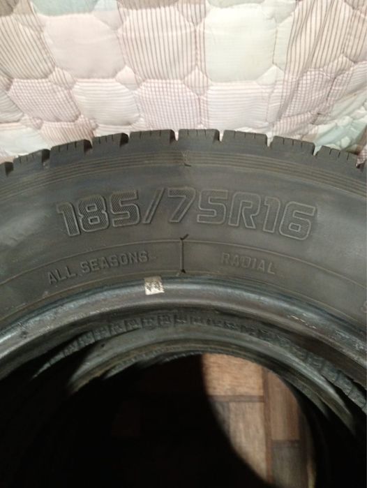 Продам комплект шин