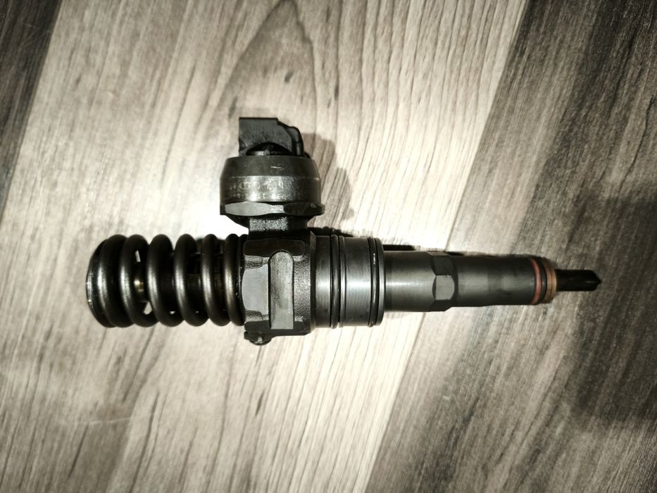 Injector Passat 2.0 tdi bmp