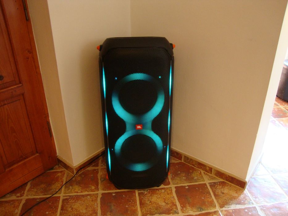 Jbl partybox 710
