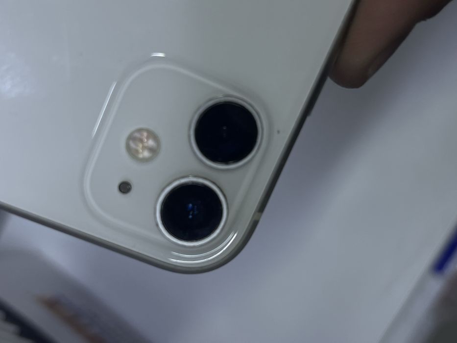 Iphone 11 в белом цвете