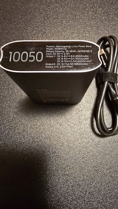 Baterie externa Samsung si Adata