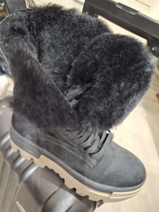 Топли боти 38 нимер  естествен велур  Нови!