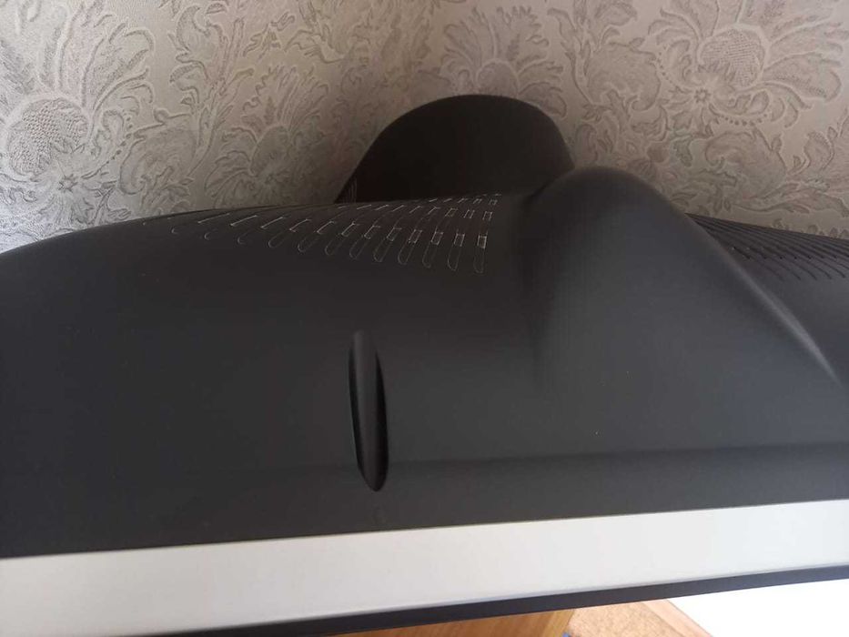 Телевизор LG в идеальном состоянии