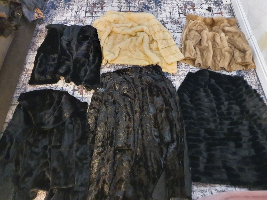 Продам норковые шубы