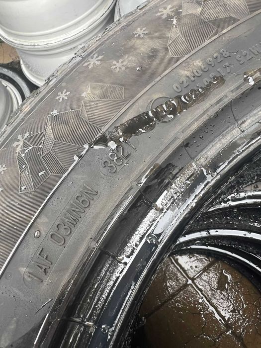 215 65 17 зимни гуми Semperit DOT 3821 без лепенки и фитили