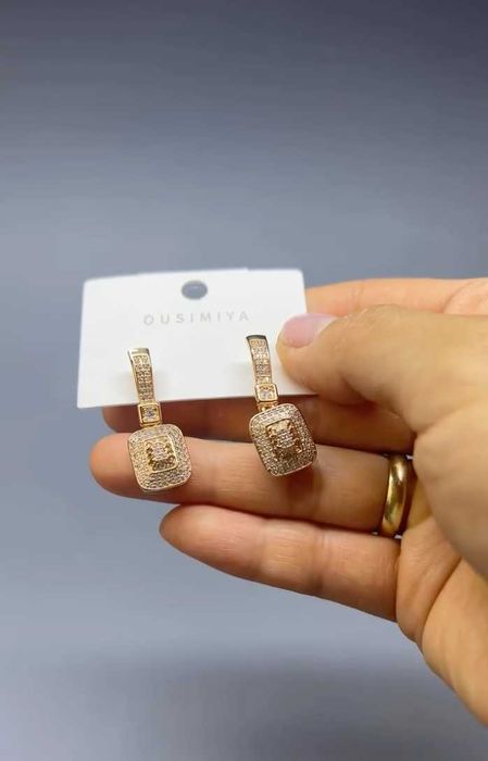 Роскошные серьги в золотистом цвете с камнями (НОВЫЕ)