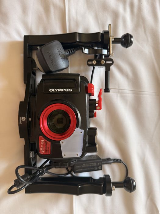 Olympus Tough TG-6 PT-059 Waterproof