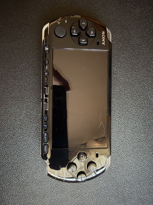 Sony PSP seria 3000 + 2 jocuri