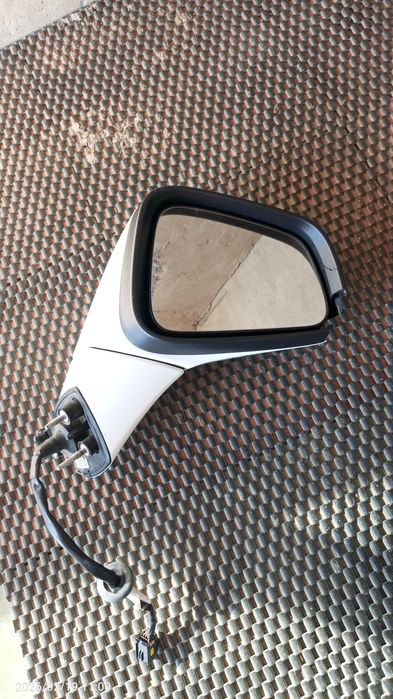 Продаю зеркало chevrolet правый!!