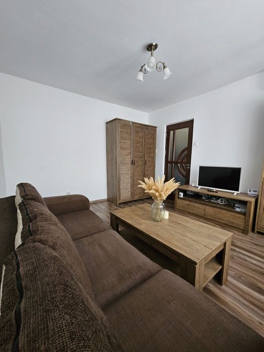 Schimb garsoniera Rovine cu apartament brazda/rovine + diferenta