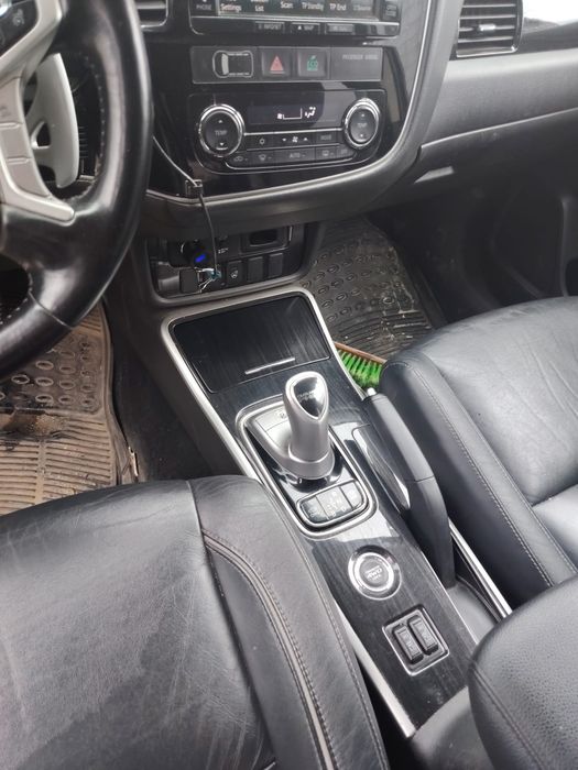 MITSUBISHI Outlander 2016 — imagine 4