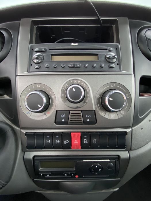 Ивеко 70c17 пътна помощ