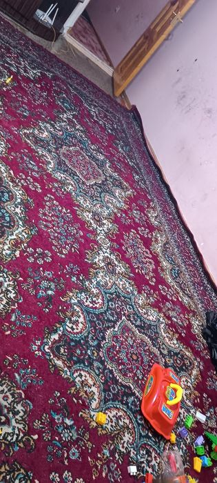 Гилам 3.5 га 2.5  сотилади