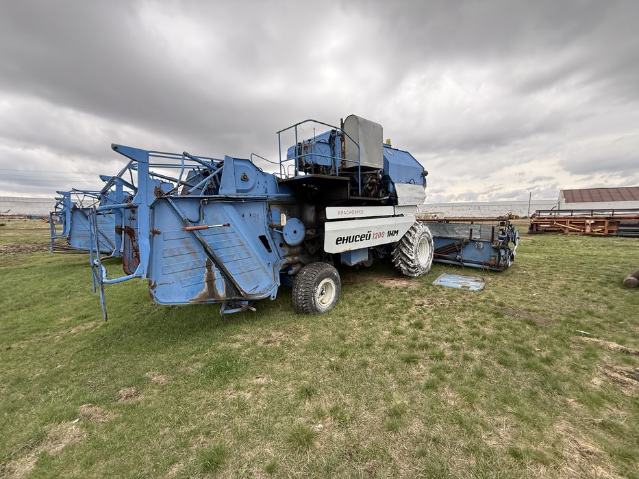 Комбайн енисей 1200