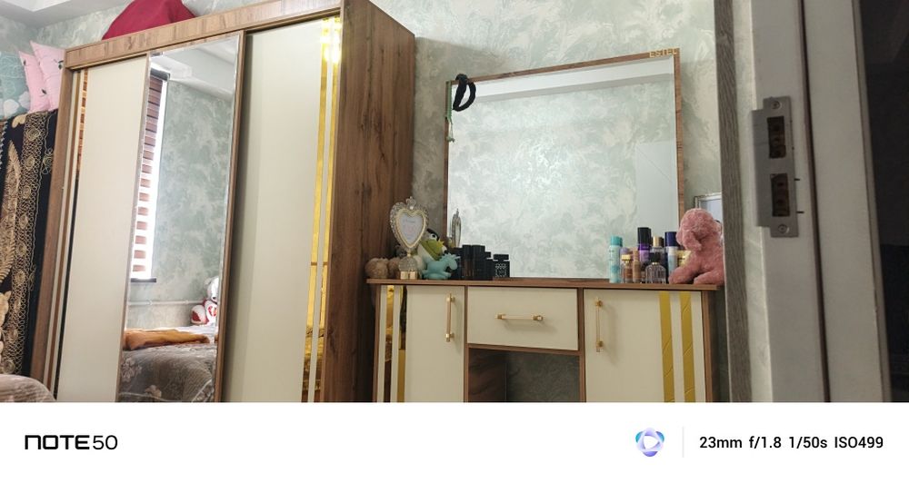 Сотилади шикаф тиримо 35000.0