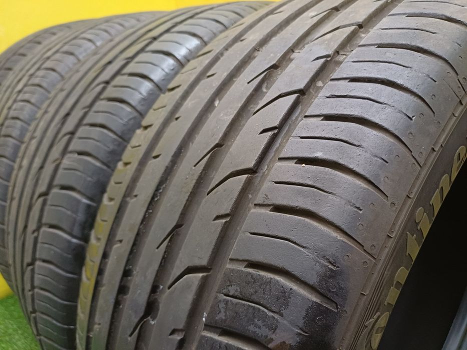 Шины 225/55 R16 Continental комплект.