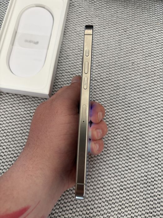 Iphone 16 pro max 256 gb  titanium