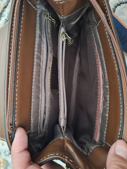 Срочно продам вещь синюю кангол