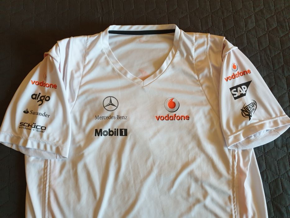 Tricou de barbati  -  100  lei.