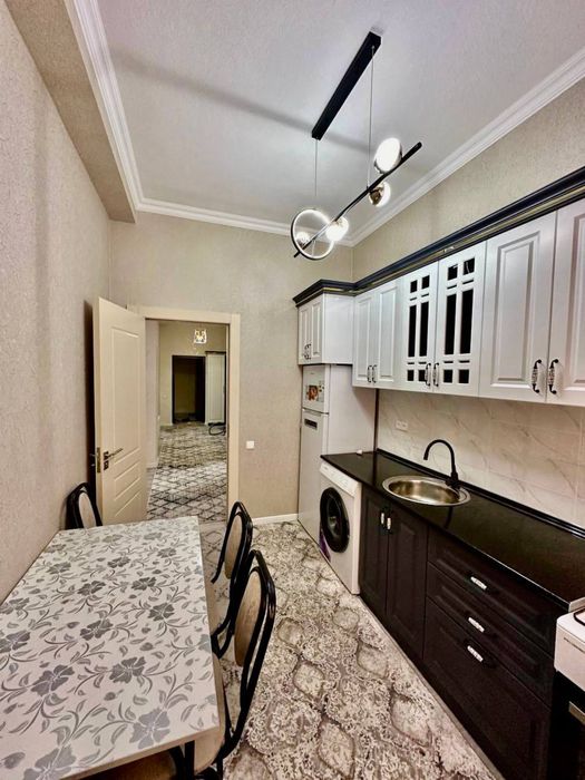 Vokzal UzGazoil Qizil dom