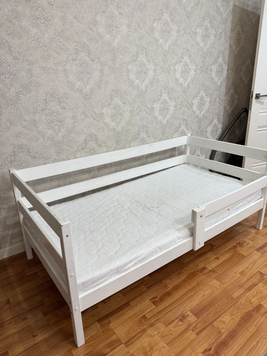 Продам детскую кровать