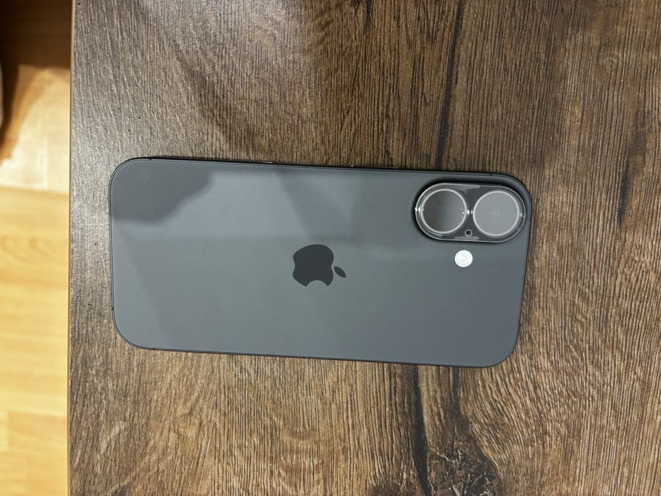 Iphone 17 с гаранция