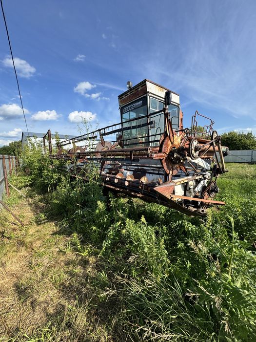 Продам   комбайн Енисей 1200