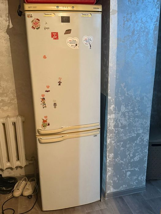 Холодильник сатылады