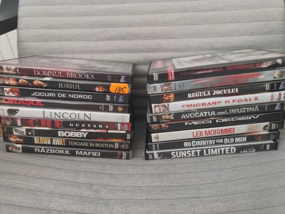 Vand colectie 100 DVD-uri originale la 4 lei pe DVD