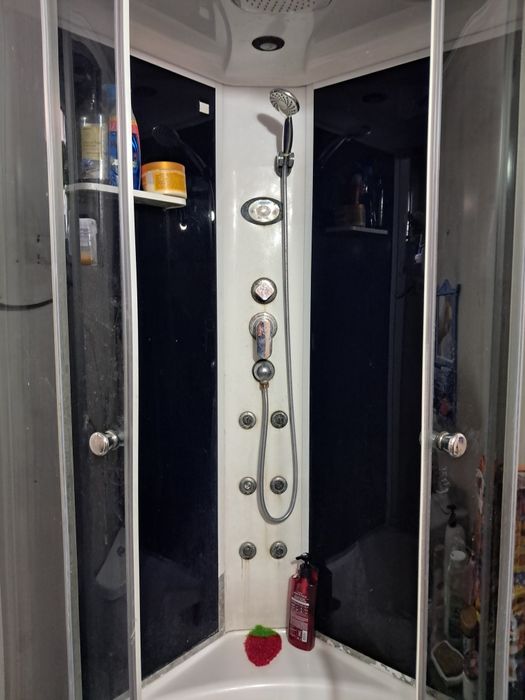 Продам душевую кабину