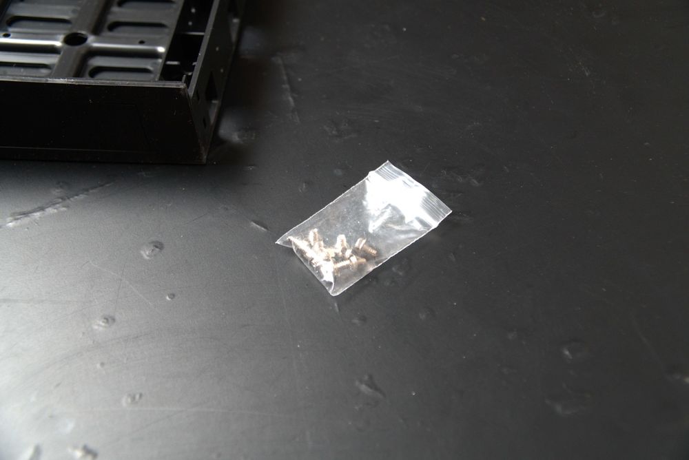 Салазки для установки диска 3.5 в разъем 5.25