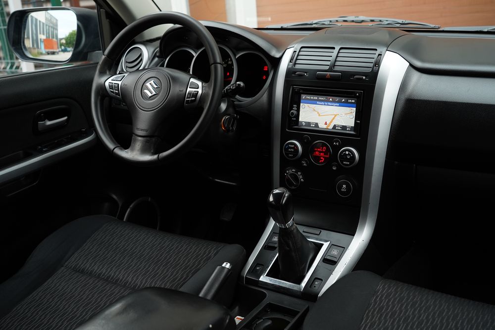 Suzuki Vitara X30 2014 • 1.9Diesel • Manual • 4x4 4x2 Lock Blocant • 12Luni Garantie Motor Cutie si 4x4 • Rate • Revizie Gratuita • Numere Rosii