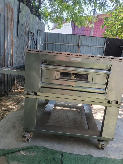 Vand cuptor pe gaz zanolli.