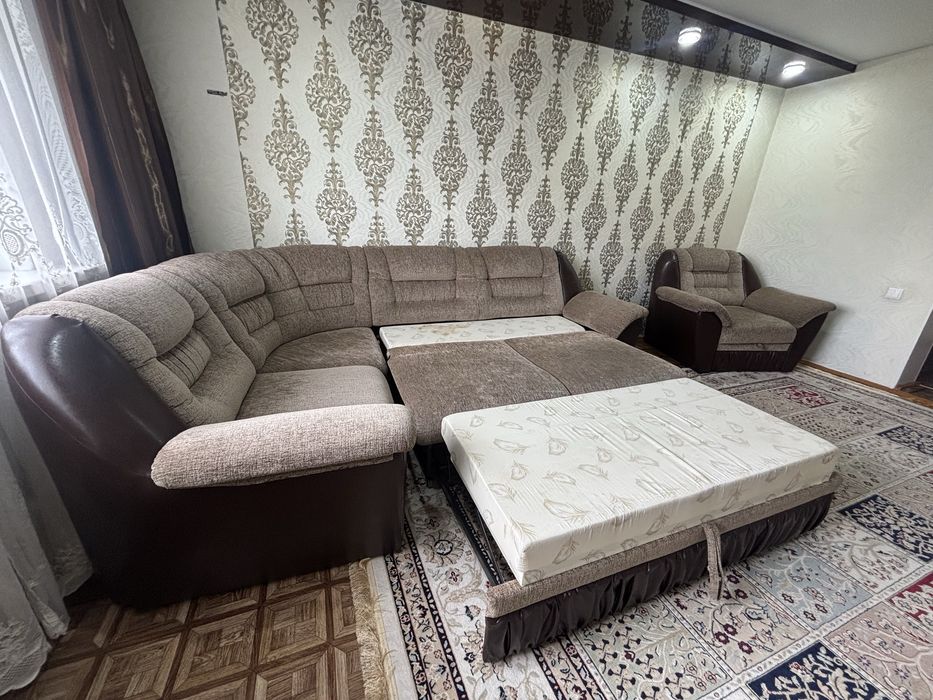 Угловой диван с креслом