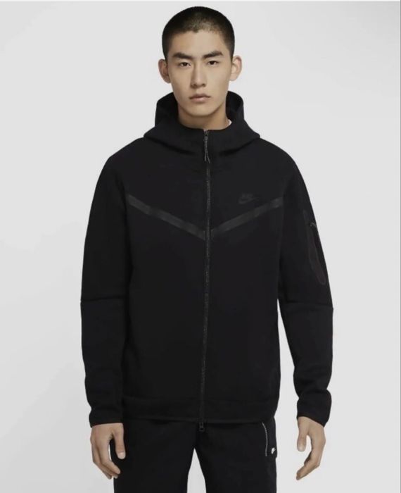 Nike tech fleece S Original black