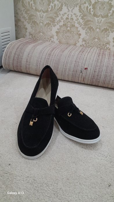 Продам обув лоферы