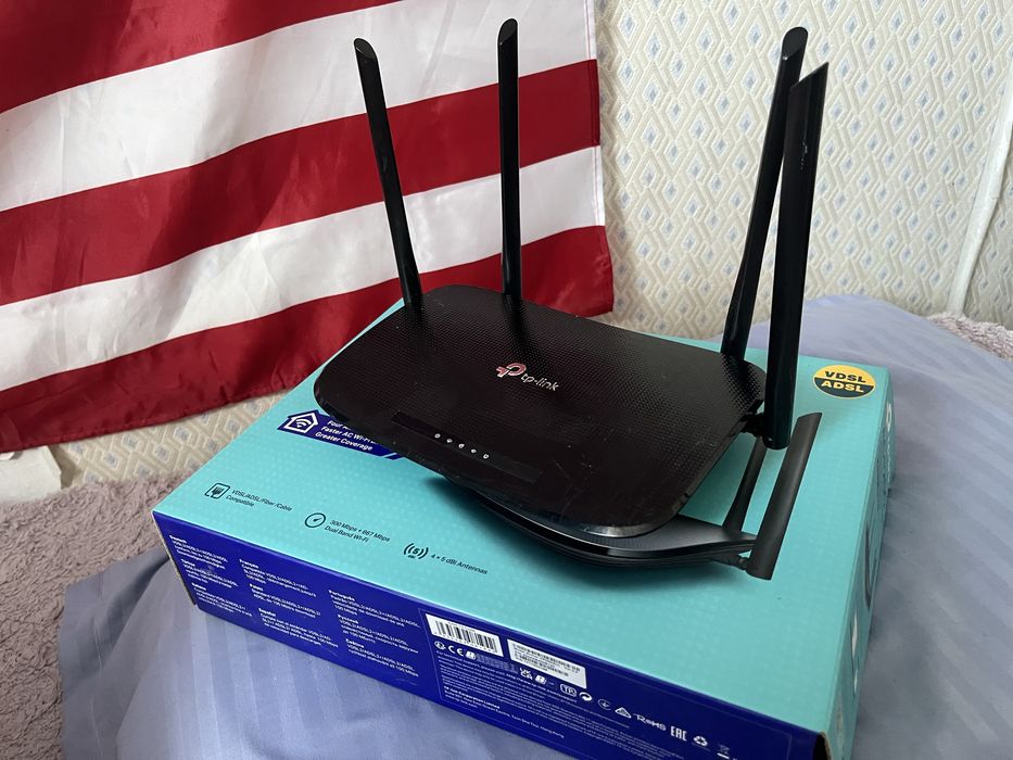 Wi-Fi роутер TP-LINK AC1200 VR300 EU черный