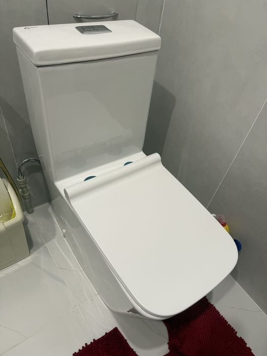 Продам унитаз напольный