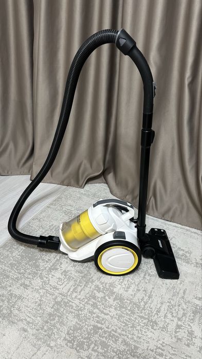 Пылесос karcher в отличном состояний
