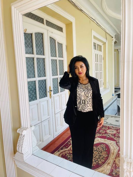 Dvoyka qora villur judayam mazza qib kiyadigan issiqina kastyum shim