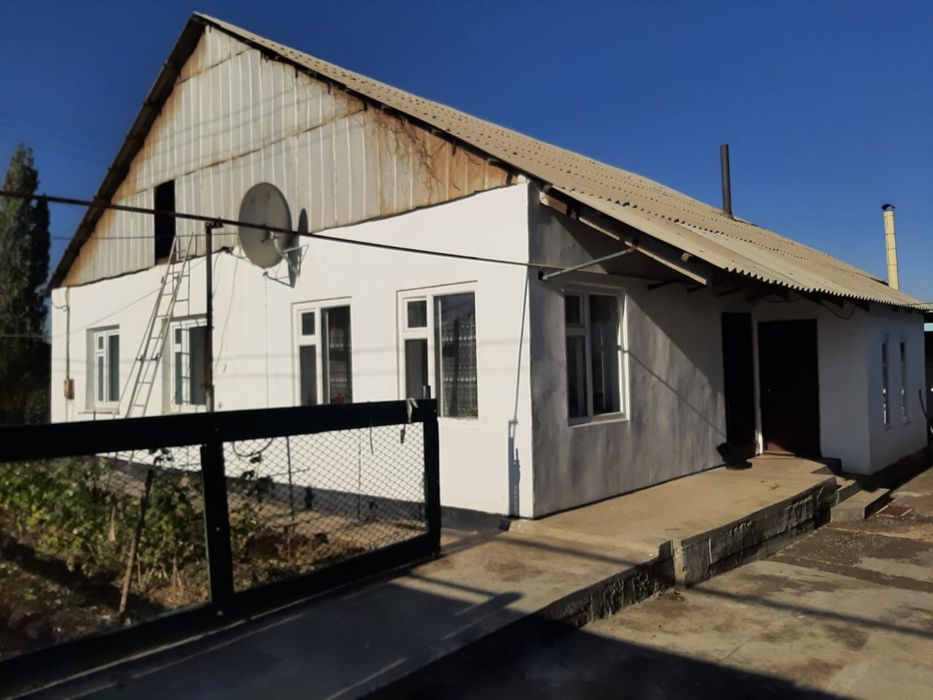 Продается дом в Зайсане.