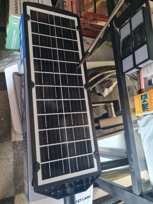 Lampă Solară Stradală