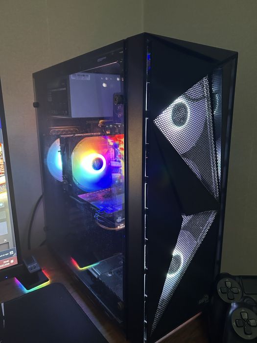 ПРОДАМ КОРПУС с вентеляторами