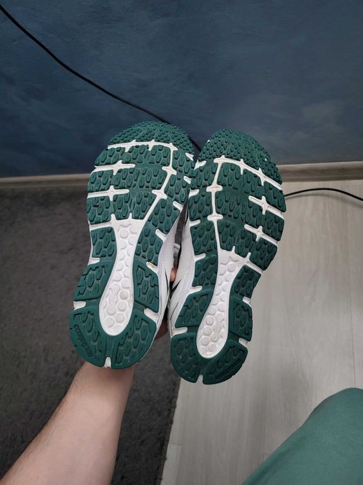 Обувки New Balance