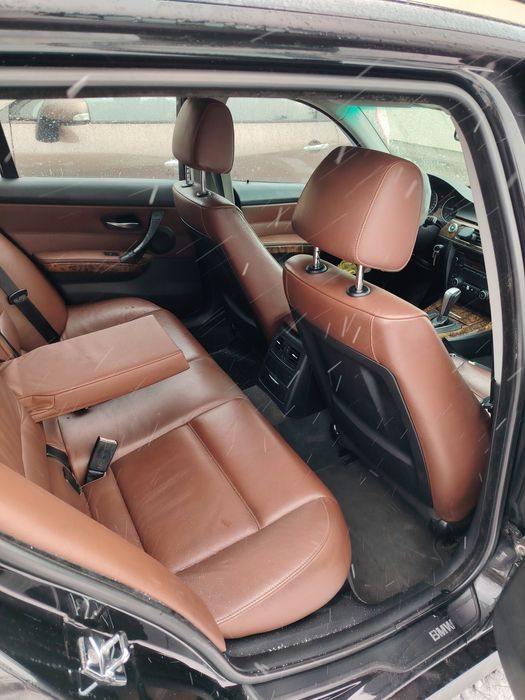 Vând BMW e 90 2008 automat